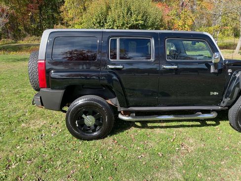 Used 2008 HUMMER H3 Luxury w/ Chrome Appearance Package image 24
