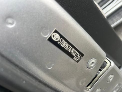 Used 2008 Toyota Sequoia Platinum image 15