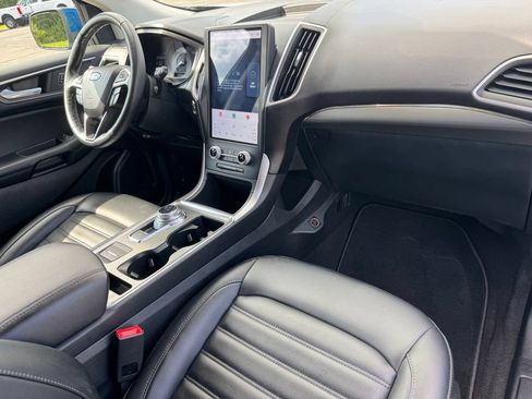 Certified 2022 Ford Edge SEL w/ Convenience Package AWD/4WD image 18