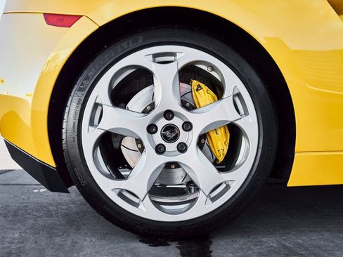 Used 2005 Lamborghini Gallardo image 28
