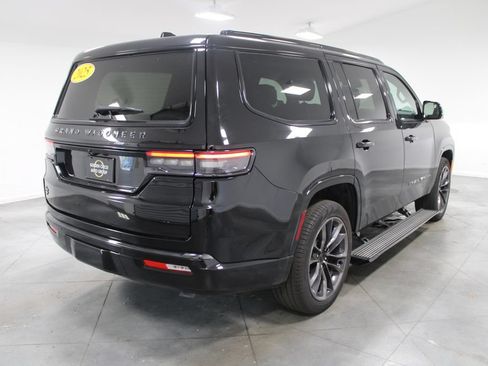 Used 2025 Jeep Grand Wagoneer Series II Obsidian w/ Quick Order Packagew 28T AWD/4WD image 9