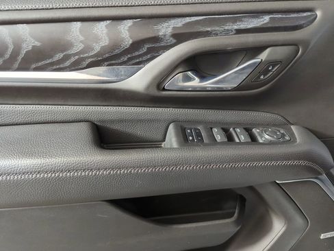 Used 2023 GMC Yukon Denali w/ LPO, Floor Liner Package image 9