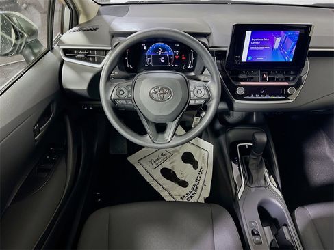 New 2026 Toyota Corolla LE image 18