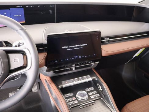 New 2026 Lincoln Nautilus Reserve w/ Jet Appearance Package image 5