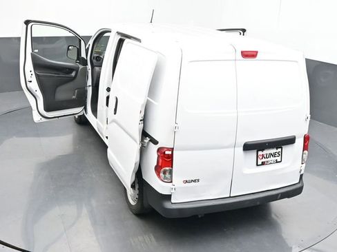 Used 2021 Nissan NV200 S image 57