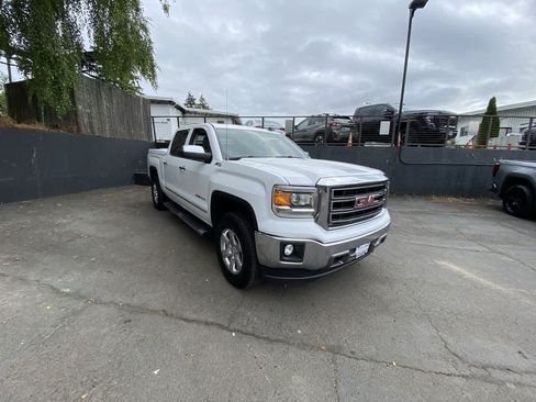 Used 2014 GMC Sierra 1500 SLT w/ Suspension Package, Off-Road AWD/4WD image 8