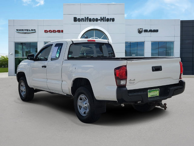 Used 2018 Toyota Tacoma SR AWD/4WD image 4