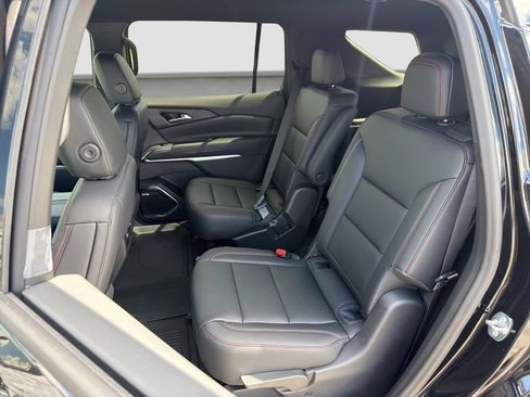 New 2026 Chevrolet Traverse Z71 w/ Enhanced Driving Package AWD/4WD image 13