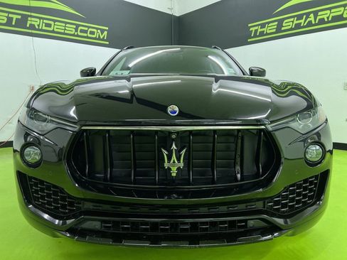 Used 2018 Maserati Levante AWD/4WD image 3