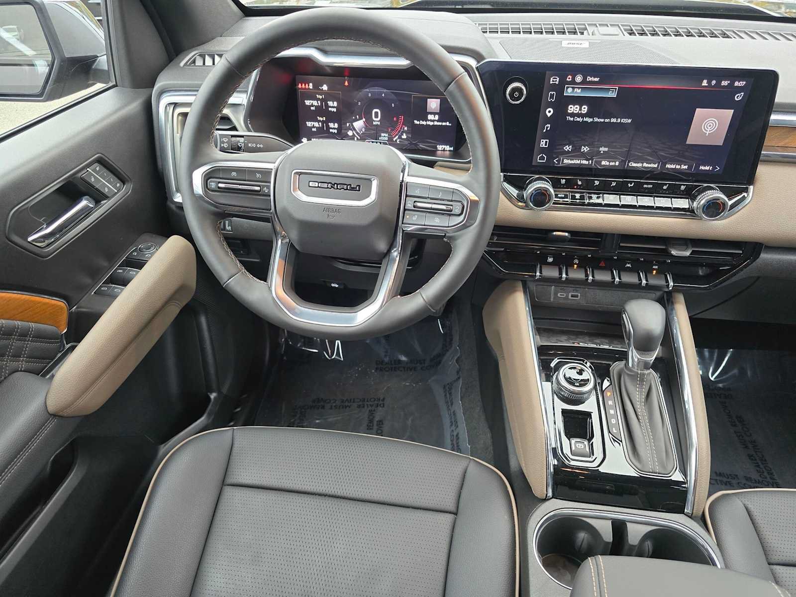 Used 2025 GMC Canyon Denali w/ LPO, Denali Black Edition AWD/4WD image 17