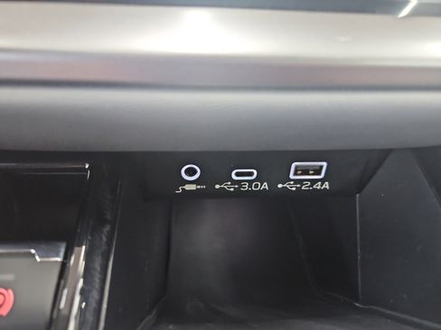 Used 2025 Subaru Legacy Premium AWD/4WD image 13