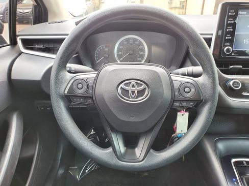 Used 2021 Toyota Corolla LE image 37