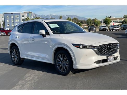 Certified 2025 MAZDA CX-5 Signature image 9