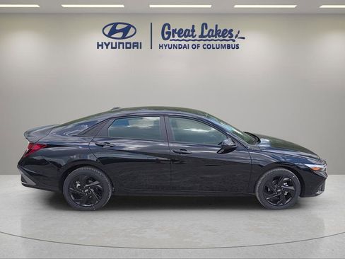 New 2026 Hyundai Elantra Sport FWD image 4
