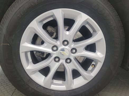 Used 2018 Chevrolet Equinox LT image 31