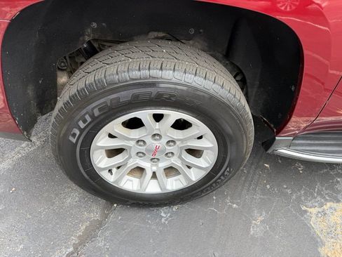 Used 2018 GMC Yukon XL SLT image 12