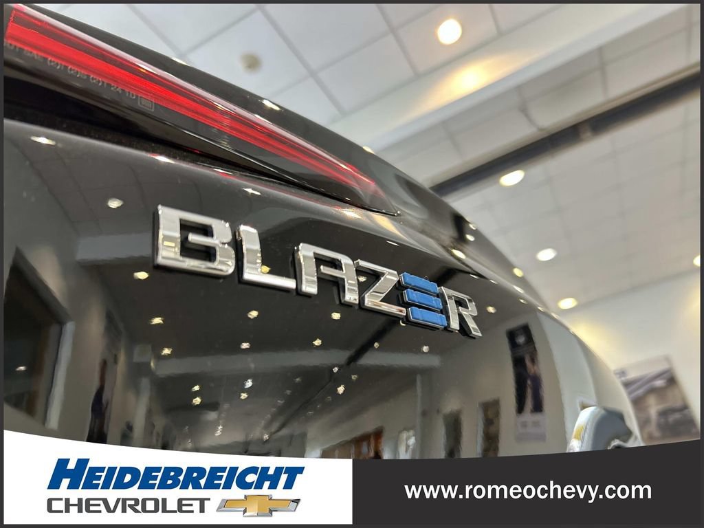 Used 2024 Chevrolet Blazer EV LT AWD/4WD image 38