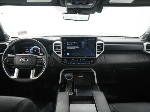 Used 2023 Toyota Tundra Platinum AWD/4WD image 16