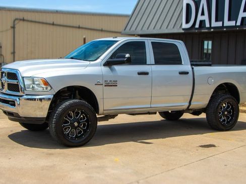 Used 2018 RAM 2500 Tradesman w/ Chrome Appearance Group AWD/4WD image 6