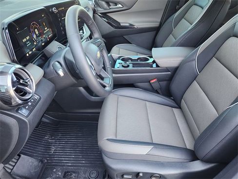 New 2026 Chevrolet Equinox LT w/ Convenience Package II image 14