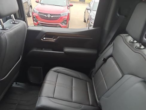 Used 2024 Chevrolet Silverado 1500 High Country w/ High Country Premium Package image 19