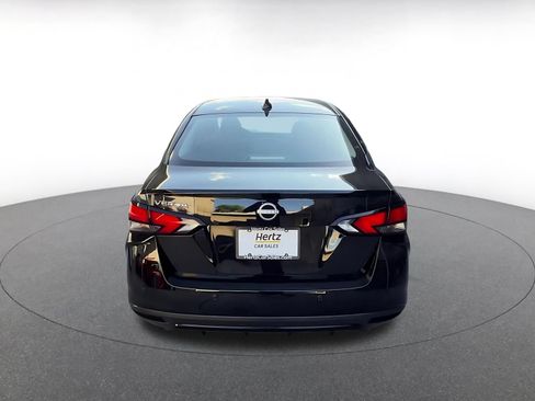 Used 2025 Nissan Versa SV FWD image 12
