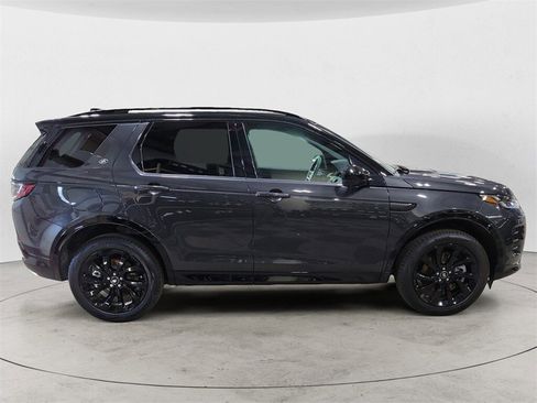 New 2025 Land Rover Discovery Sport Dynamic SE image 6