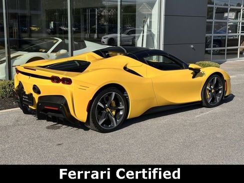 Used 2022 Ferrari SF90 Spider image 12