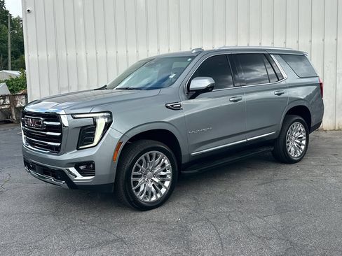 Used 2025 GMC Yukon Elevation w/ Elevation Premium Package RWD image 2
