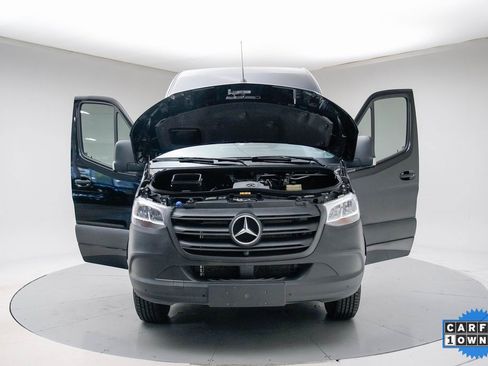 Used 2024 Mercedes-Benz Sprinter 2500 image 30