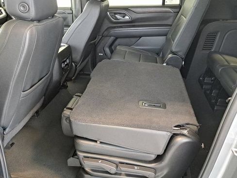 Used 2024 Chevrolet Suburban LT AWD/4WD image 29