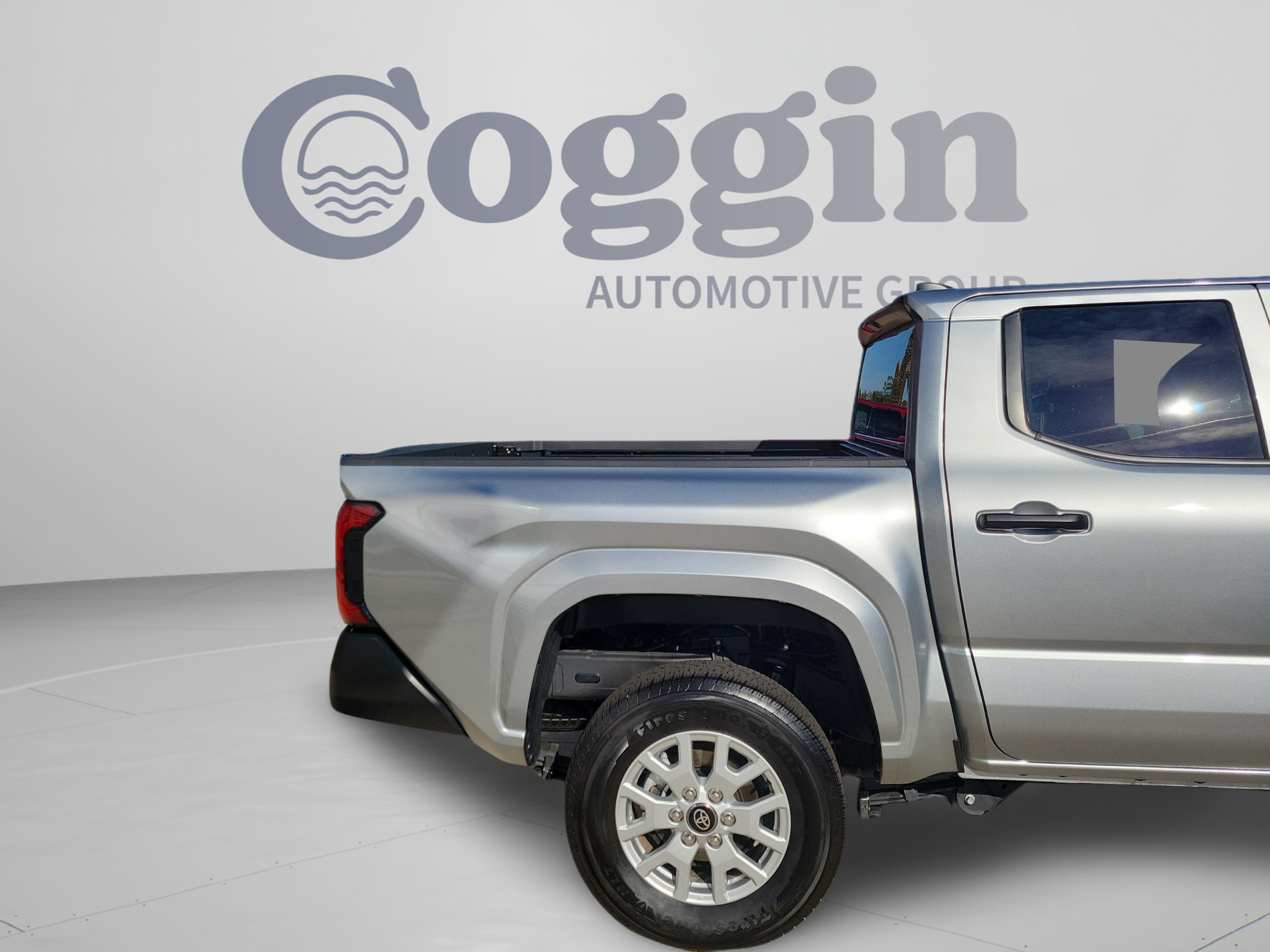 Certified 2025 Toyota Tacoma SR RWD image 33