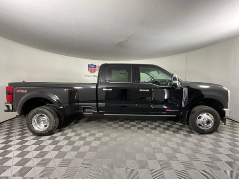 New 2026 Ford F350 Lariat w/ Lariat Ultimate Package AWD/4WD image 2