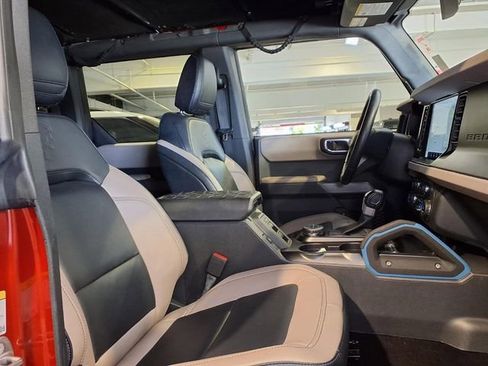 Used 2022 Ford Bronco Wildtrak AWD/4WD image 27