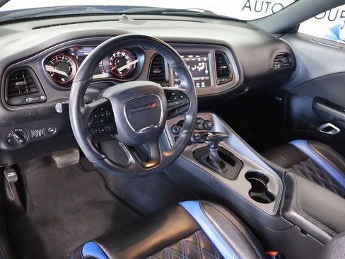 Used 2023 Dodge Challenger SXT w/ Blacktop Package image 2