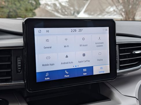 Used 2023 Ford Explorer XLT w/ Equipment Group 202A image 21