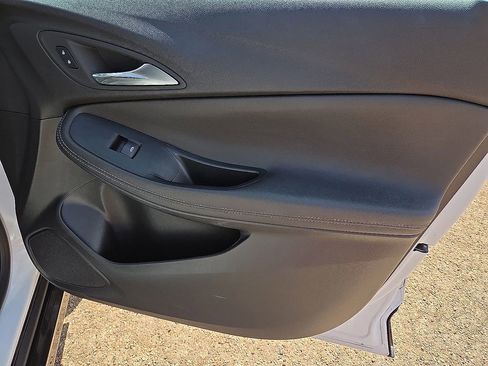 Used 2024 Buick Encore GX Sport Touring AWD/4WD image 13