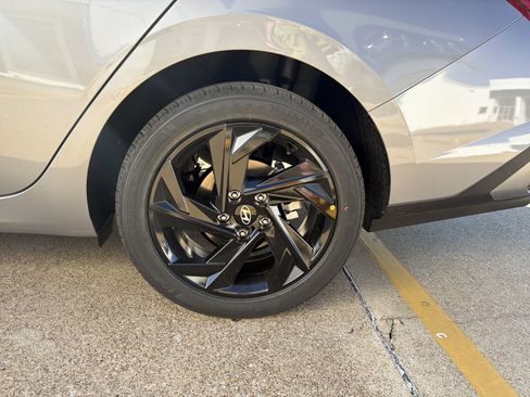 New 2026 Hyundai Elantra Sport image 27