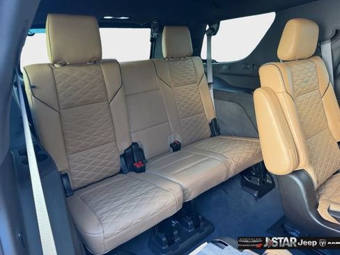 Used 2024 Cadillac Escalade Sport w/ Touring Package AWD/4WD image 22