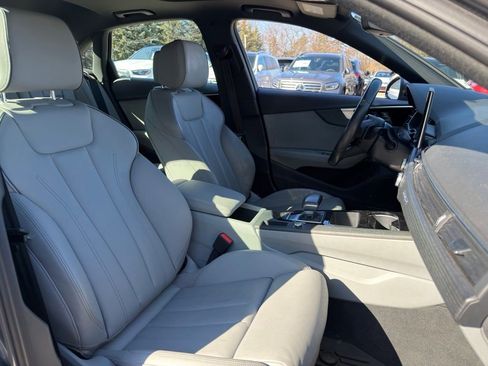 Used 2021 Audi A4 2.0T Premium w/ Convenience Package image 32