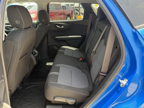 Used 2024 Chevrolet Blazer LT w/ Convenience Package FWD image 13