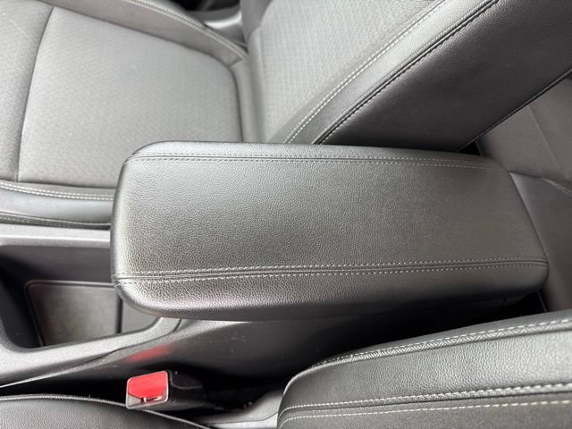Used 2022 Buick Encore GX Select AWD/4WD image 23