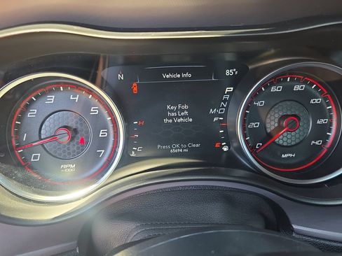 Used 2023 Dodge Charger SXT RWD image 18