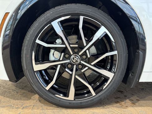 New 2026 Toyota Prius Plug-In Hybrid image 10