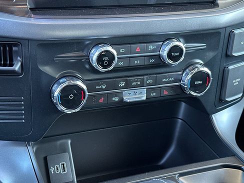 New 2025 Ford F150 Lightning XLT image 26