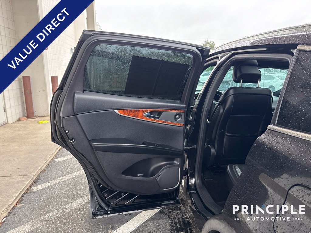 Used 2016 Lincoln MKX Reserve w/ Technology Package AWD/4WD image 30