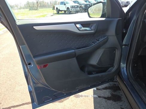 Used 2020 Ford Escape SE Sport image 25