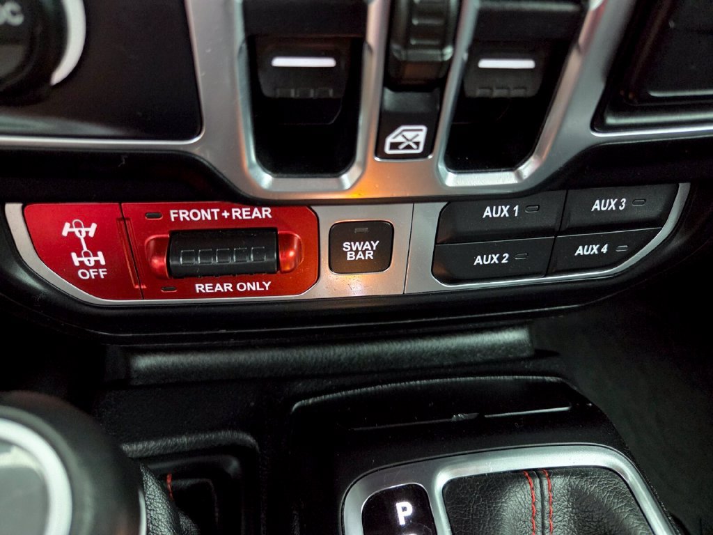 Used 2018 Jeep Wrangler Unlimited Rubicon AWD/4WD image 27