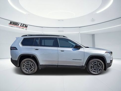 New 2026 Jeep Cherokee Limited AWD/4WD image 2