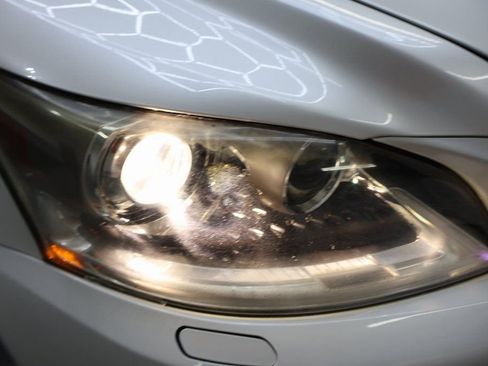 Used 2016 Lexus LS 460 w/ Comfort Package image 27